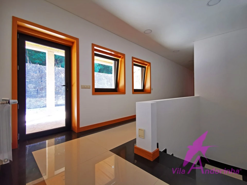 Moradia T3 para Venda em Moledo e Cristelo Foto 6