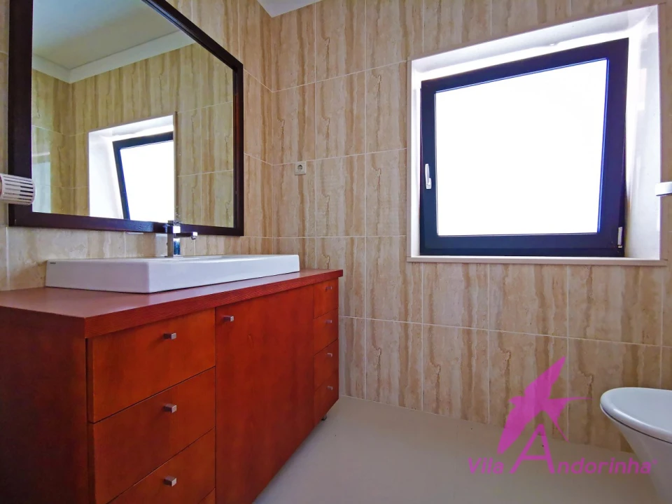 Moradia T3 para Venda em Moledo e Cristelo Foto 9