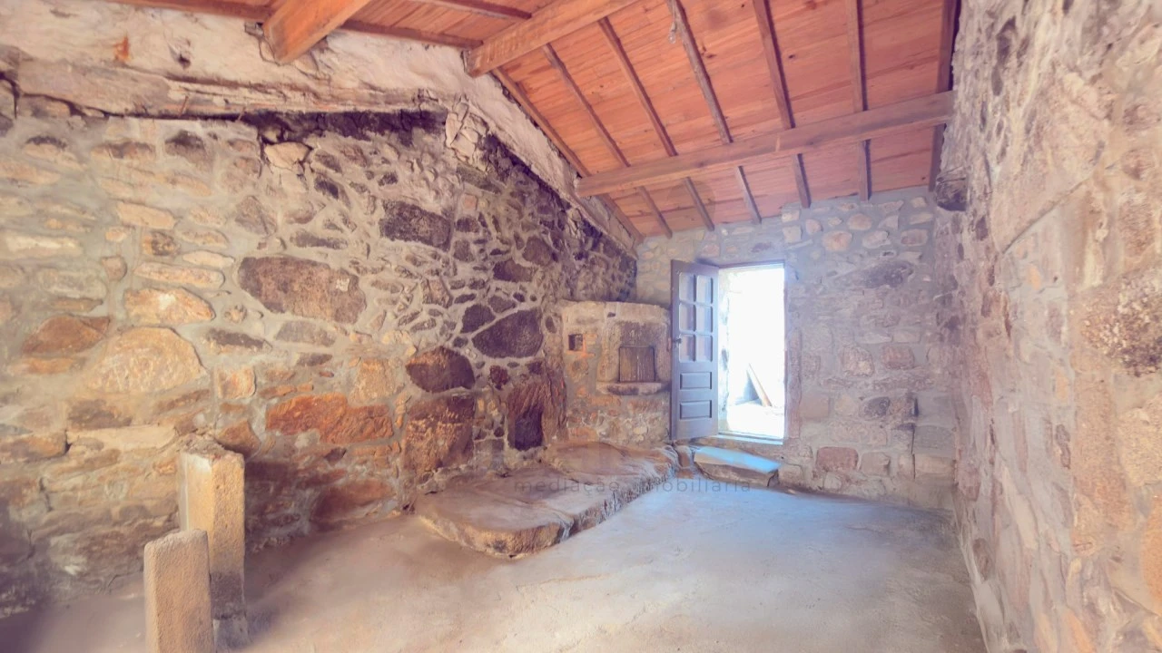 Moradia T1 para Venda em Fontão Foto 7