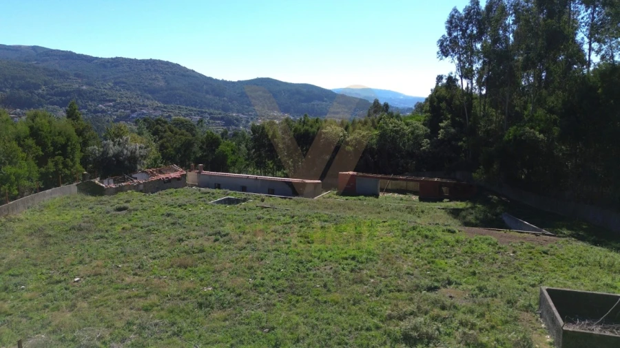 Moradia T3 para Venda em Labruja Foto 5