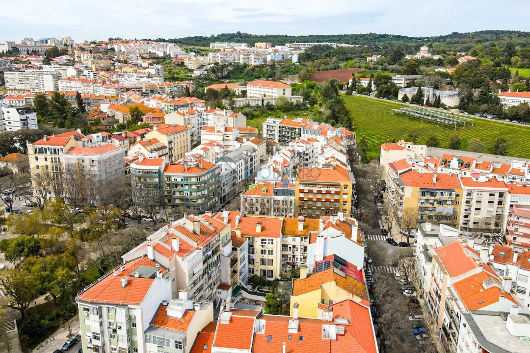 Apartamento T1 para Venda em Alcantara Foto 32