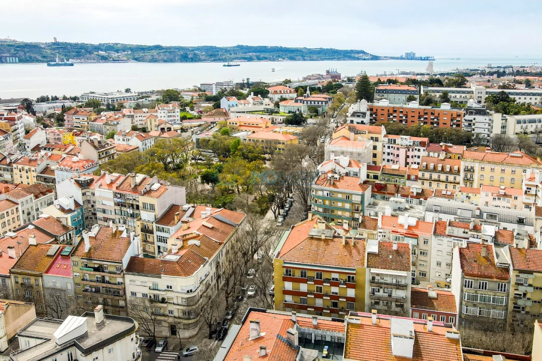 Apartamento T1 para Venda em Alcantara Foto 36