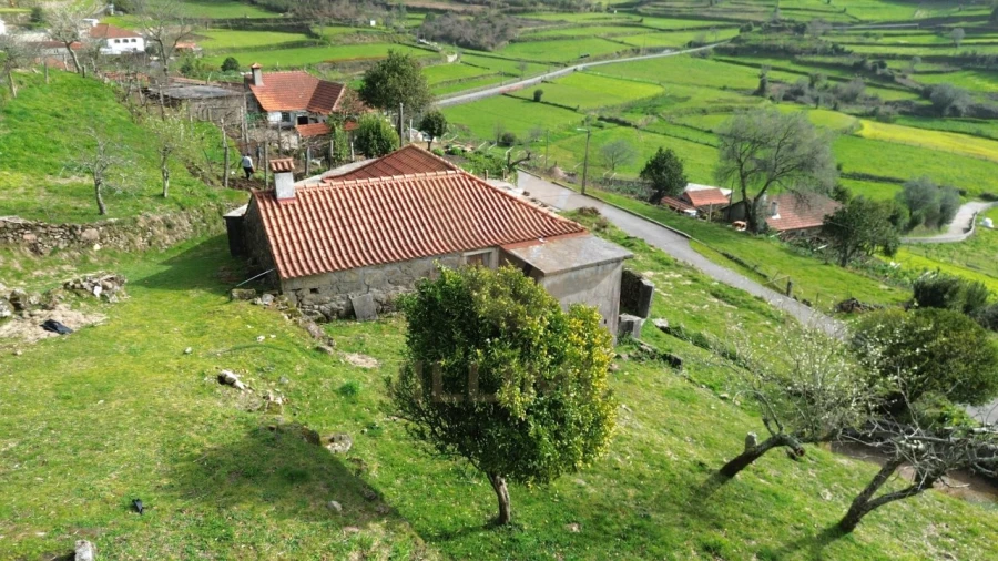 Moradia T2 para Venda em Labrujó, Rendufe e Vilar do Monte Foto 12
