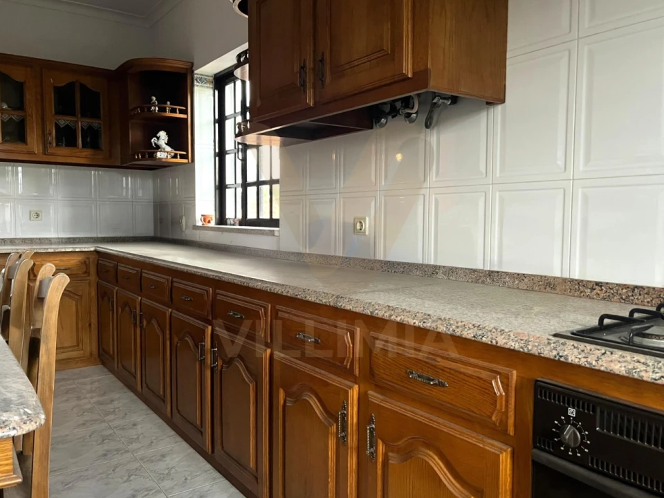 Moradia T5 para Venda em Fontão Foto 10