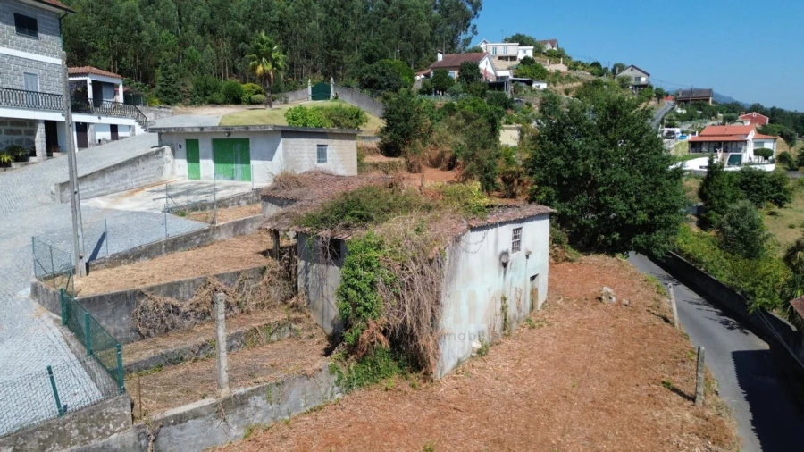 Moradia T2 para Venda em Arcozelo Foto 3