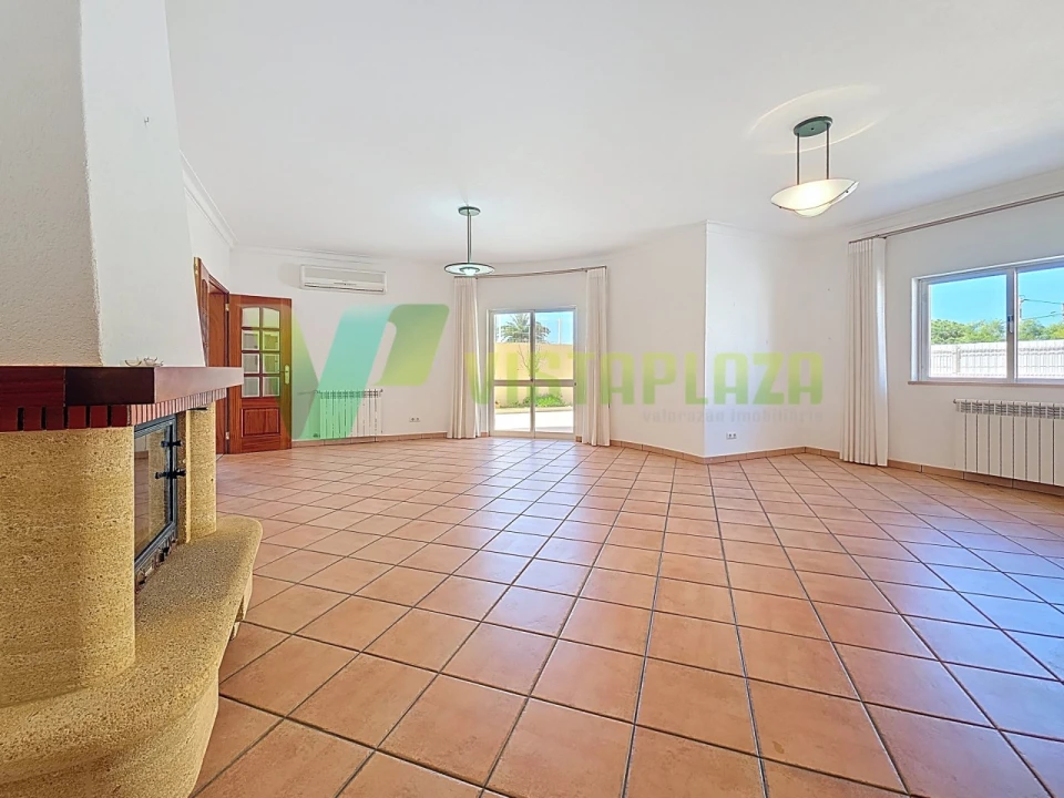 Moradia T4 para Venda em Portimão Foto 13