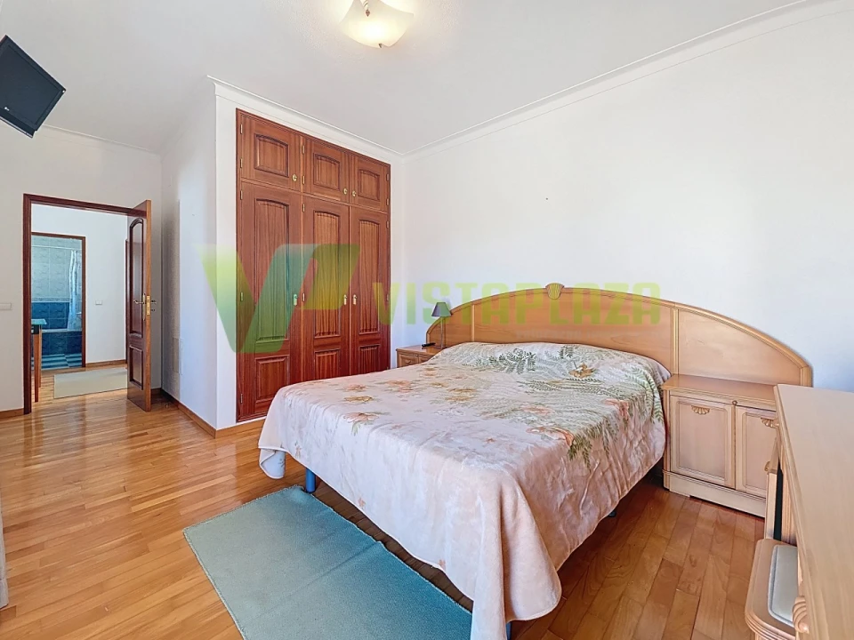 Moradia T4 para Venda em Portimão Foto 27