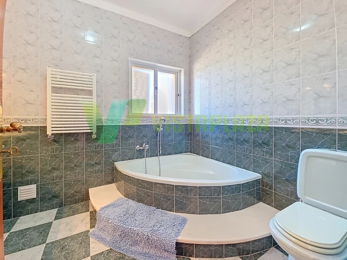 Moradia T4 para Venda em Portimão Foto 24