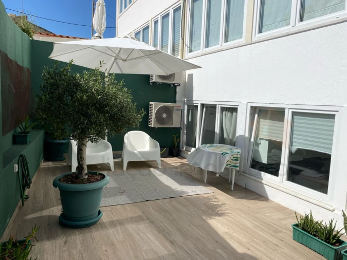 Apartamento T2 para Venda em Carcavelos e Parede Foto 2