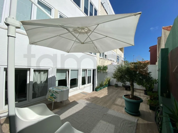 Apartamento T2 para Venda em Carcavelos e Parede Foto 4