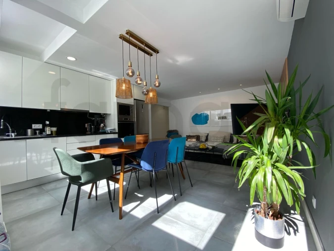 Apartamento T2 para Venda em Carcavelos e Parede Foto 5