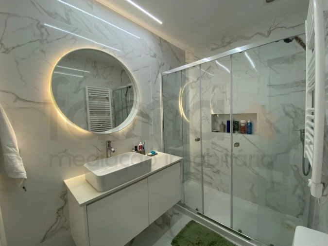 Apartamento T2 para Venda em Carcavelos e Parede Foto 16