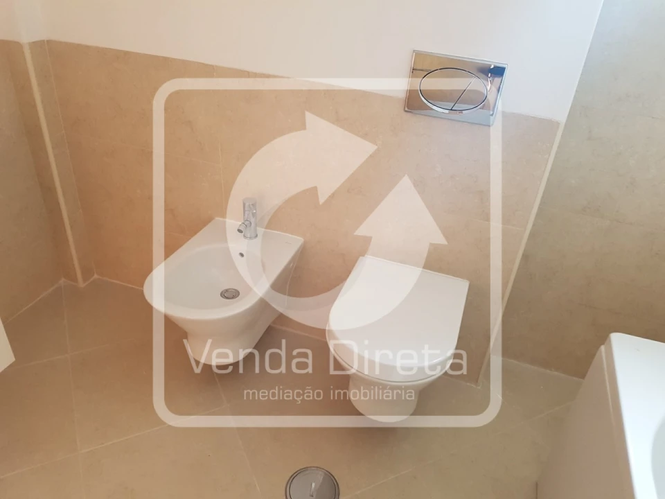 Apartamento T3 para Venda em Palhais e Coina Foto 13