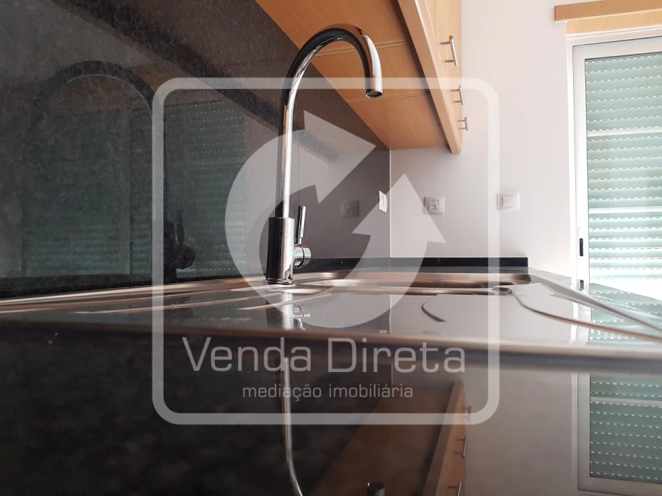 Apartamento T3 para Venda em Palhais e Coina Foto 8