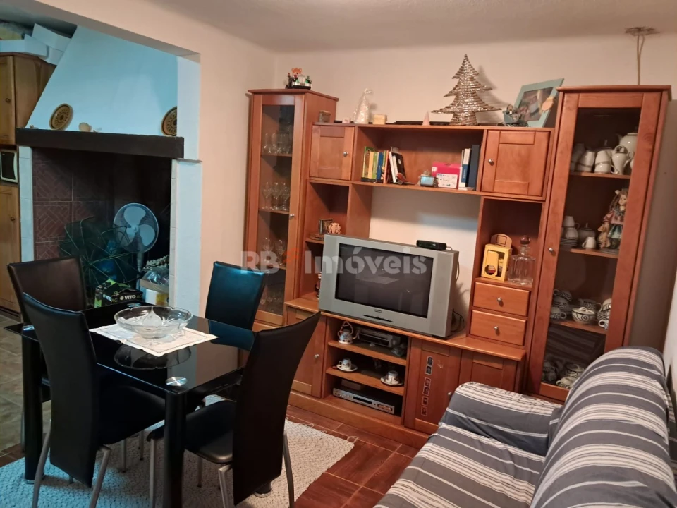 Moradia T4 para Venda em Nossa Sra de Fatima Foto 3