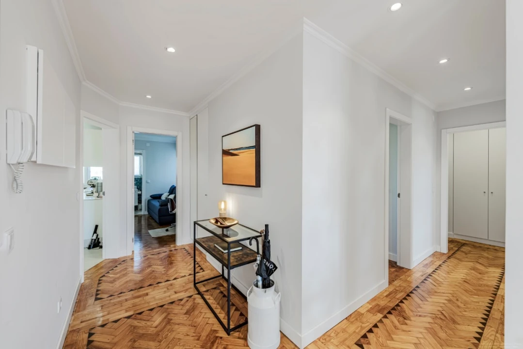 Apartamento T3 para Venda em Alvalade Foto 11