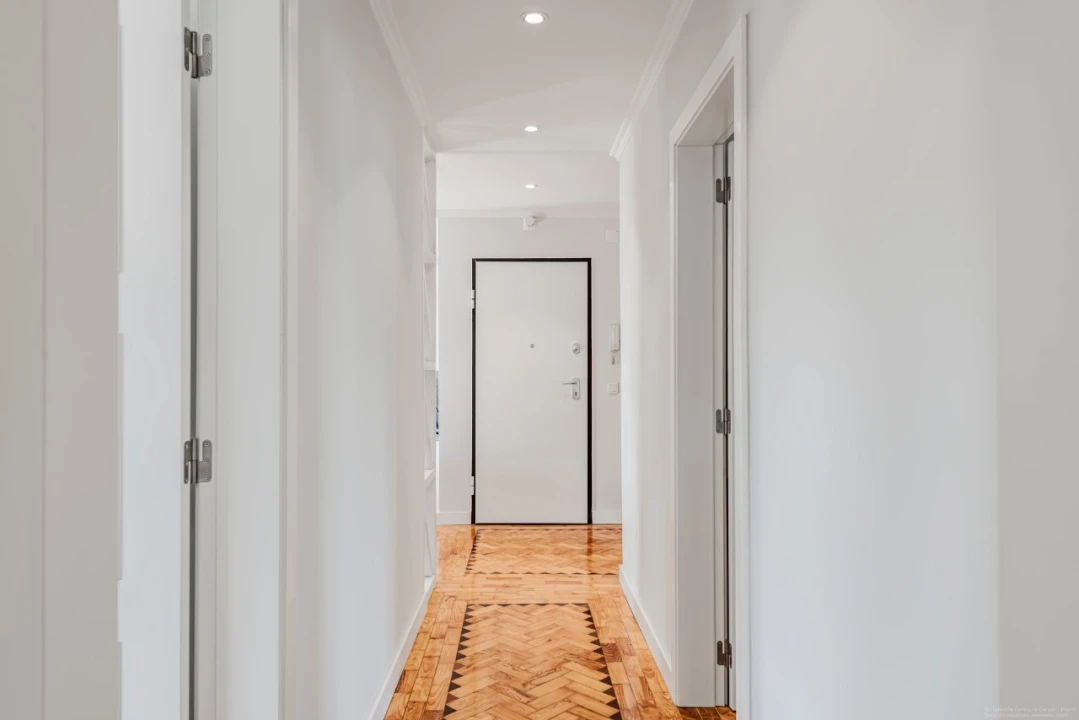 Apartamento T3 para Venda em Alvalade Foto 13