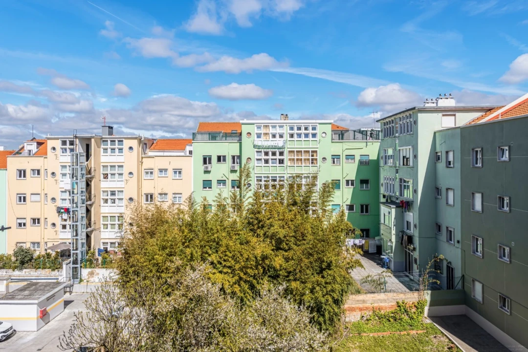 Apartamento T3 para Venda em Alvalade Foto 29