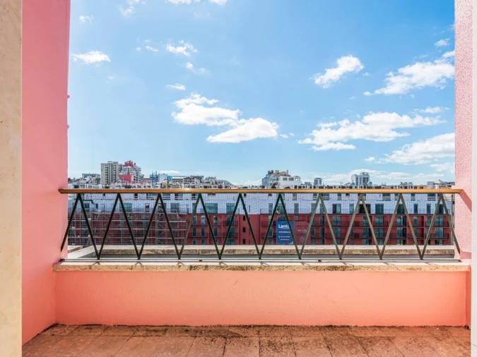 Apartamento T3 para Venda em Alvalade Foto 23