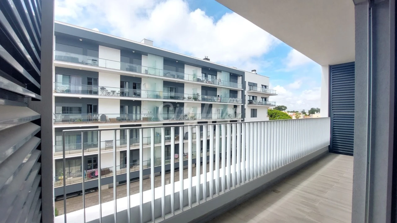 Apartamento T1 para Arrendamento em Seixal, Arrentela e Aldeia de Paio Pires Foto 11