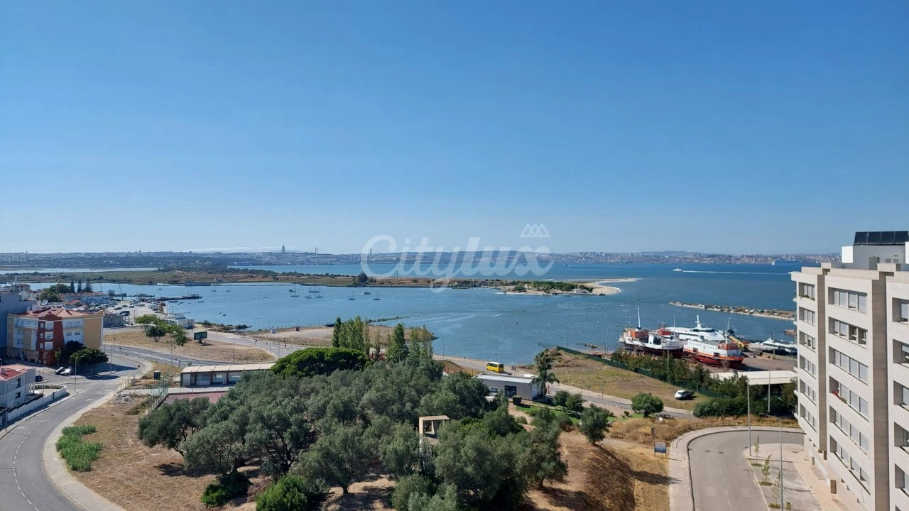 Apartamento T1 para Arrendamento em Seixal, Arrentela e Aldeia de Paio Pires Foto 24