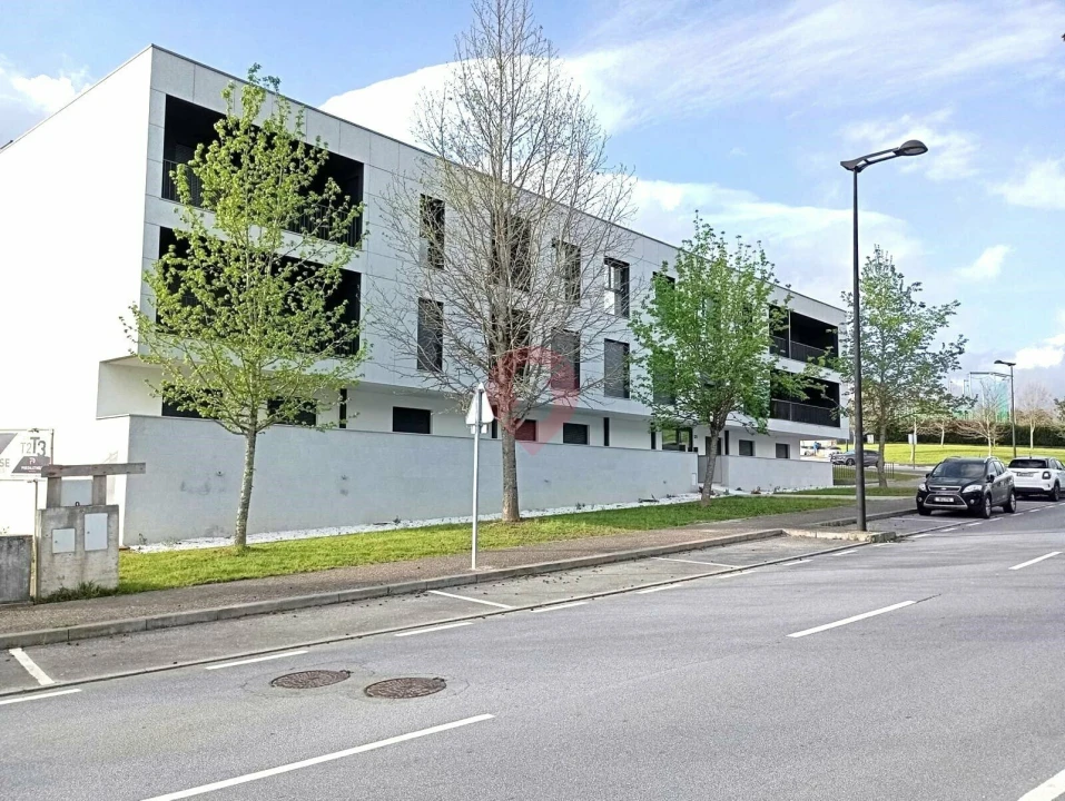 Apartamento T1 para Venda em Arcos de Valdevez (São Paio) e Giela Foto 1