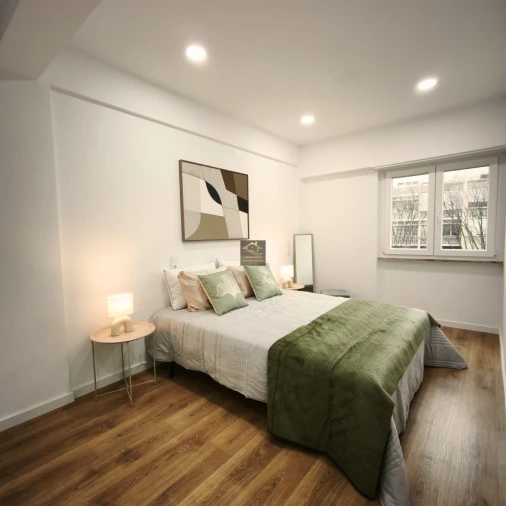 Apartamento T3 para Venda em Benfica Foto 5