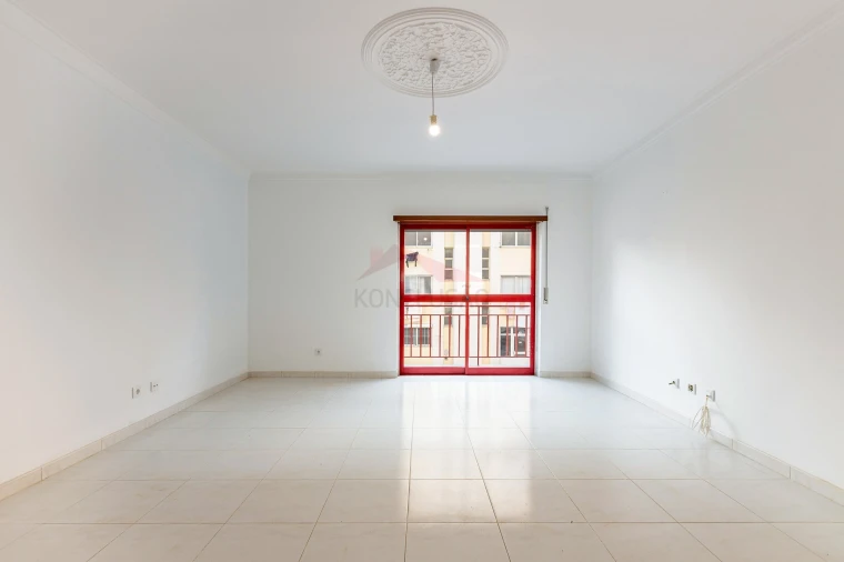 Apartamento T3 para Venda em Carregado e Cadafais Foto 5