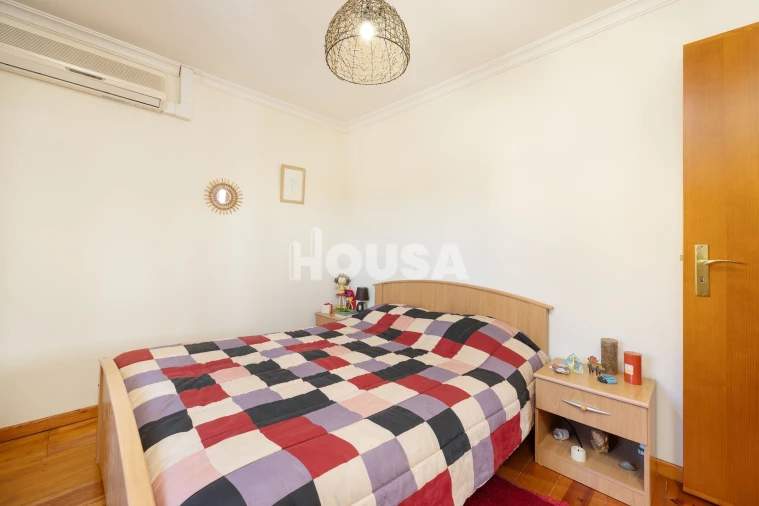 Moradia T3 para Venda em Colmeias e Memória Foto 13