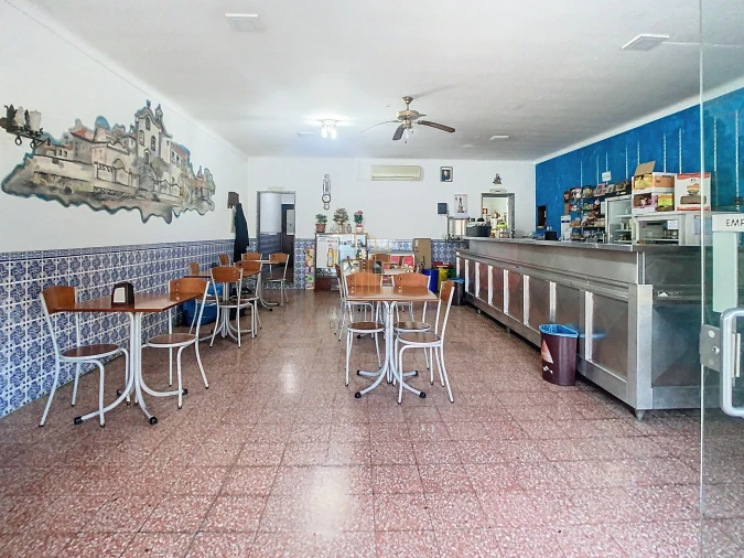 Negócio para Venda em Bencatel Foto 2