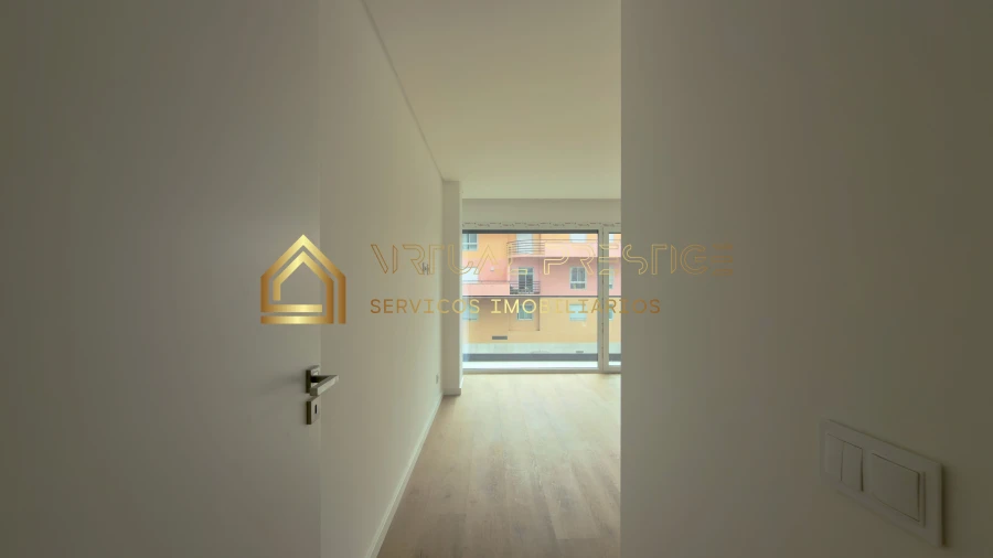 Apartamento T1 para Venda em Costa da Caparica Foto 12