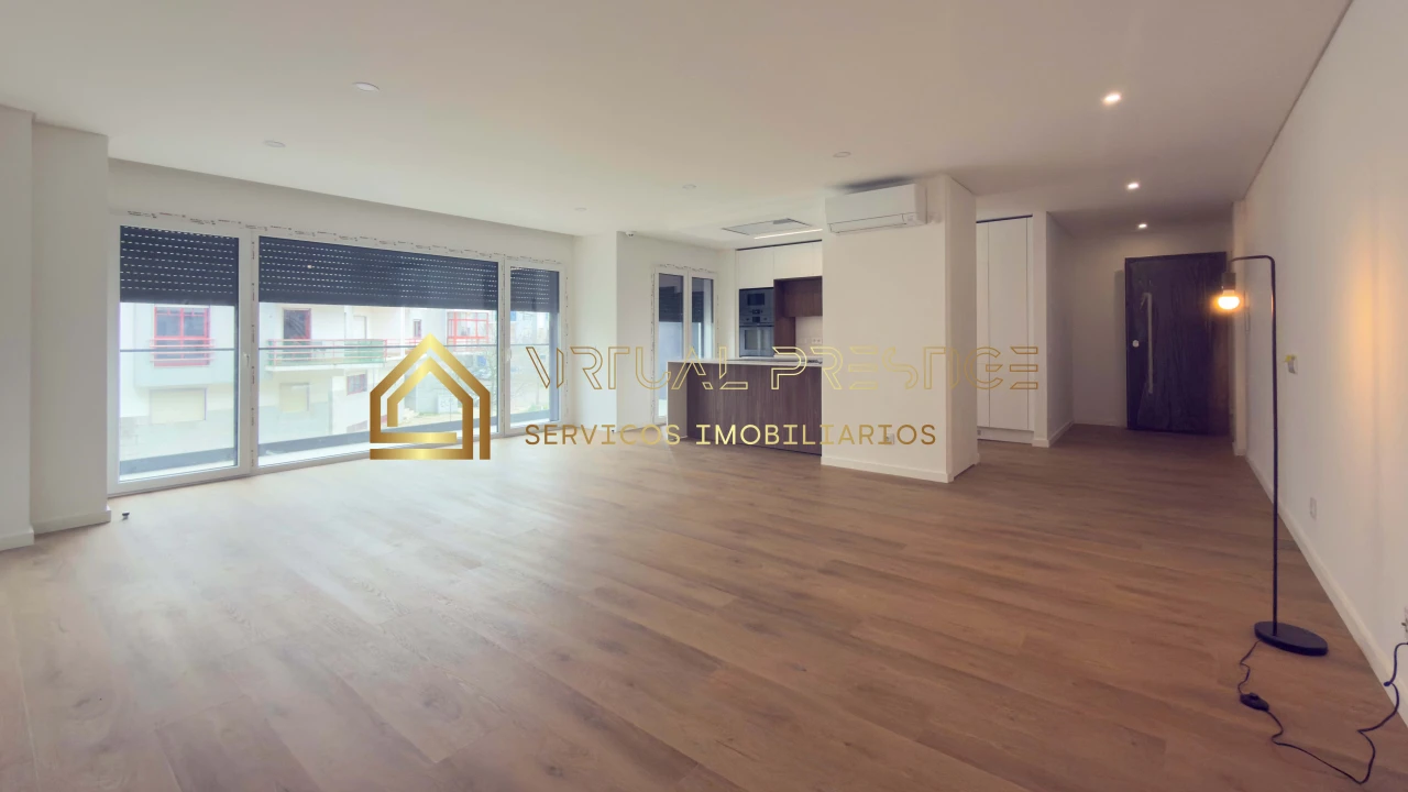 Apartamento T3 para Venda em Costa da Caparica Foto 2