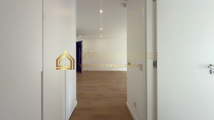 Apartamento T1 para Venda em Costa da Caparica Foto 13