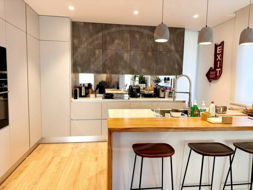 Moradia T3 para Venda em Santa Maria Maior Foto 6