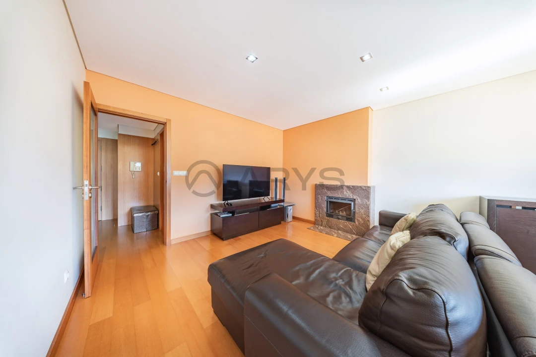 Apartamento T3 para Venda em Nogueira, Fraião e Lamaçães Foto 4