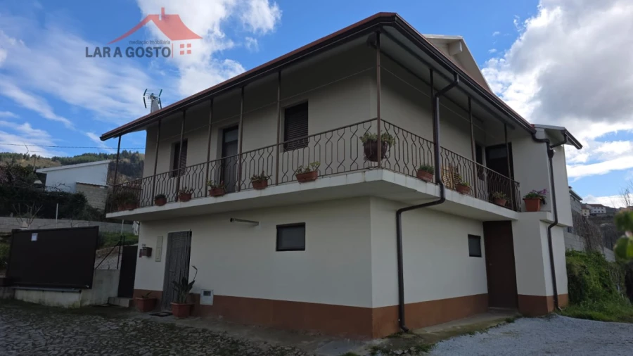 Moradia T3 para Venda em Bornes e Burga Foto 2