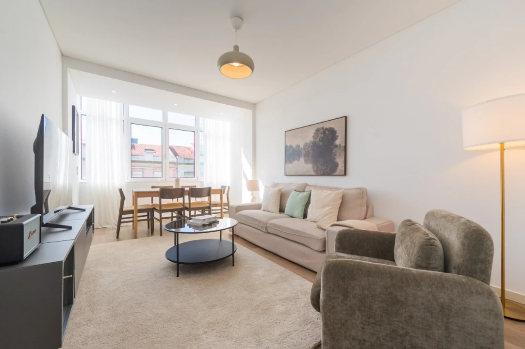 Apartamento T4 para Arrendamento em Arroios Foto 1