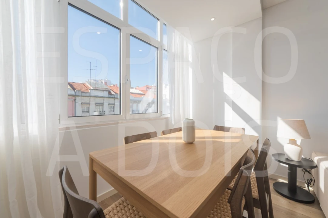 Apartamento T4 para Arrendamento em Arroios Foto 9