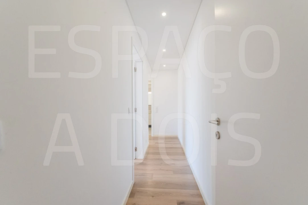 Apartamento T4 para Arrendamento em Arroios Foto 23