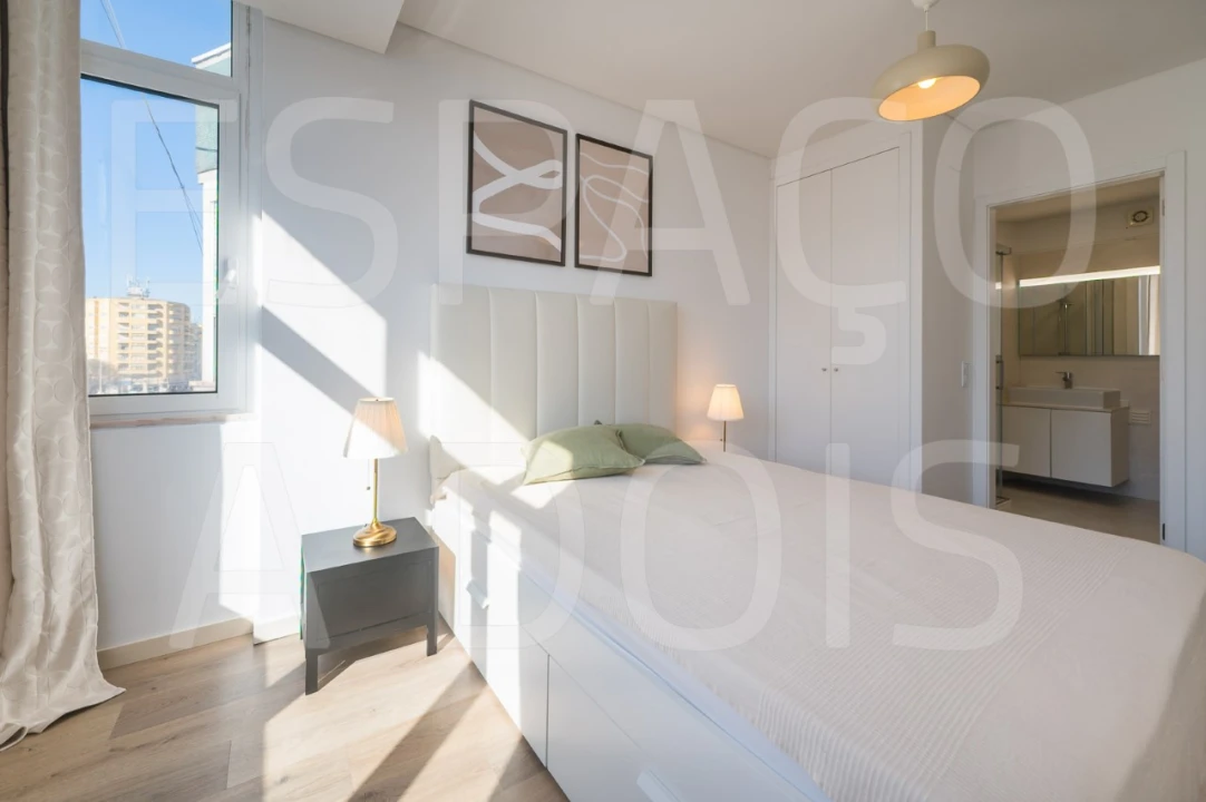 Apartamento T4 para Arrendamento em Arroios Foto 29