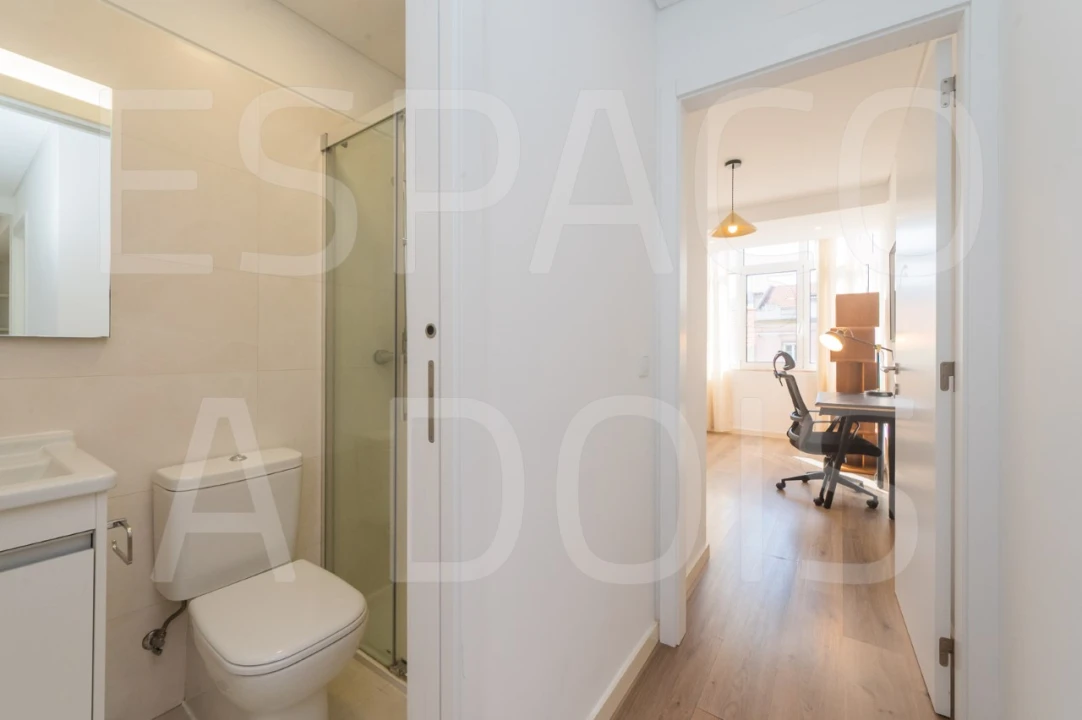 Apartamento T4 para Arrendamento em Arroios Foto 53