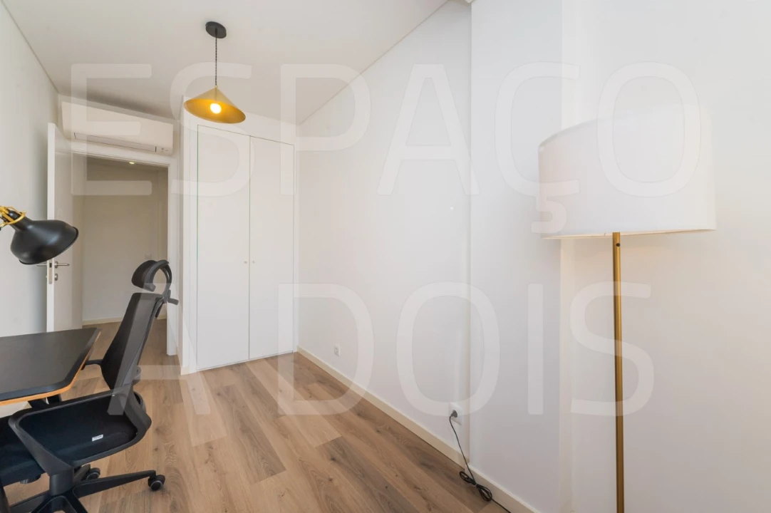 Apartamento T4 para Arrendamento em Arroios Foto 58