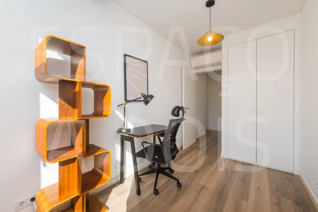 Apartamento T4 para Arrendamento em Arroios Foto 59