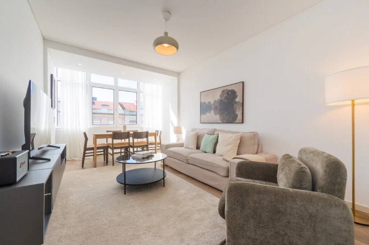 Apartamento T4 para Arrendamento em Arroios Foto 1