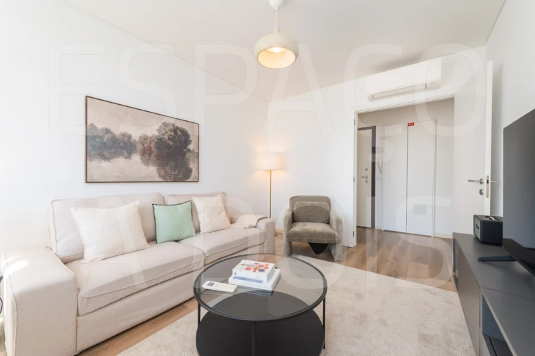 Apartamento T4 para Arrendamento em Arroios Foto 7