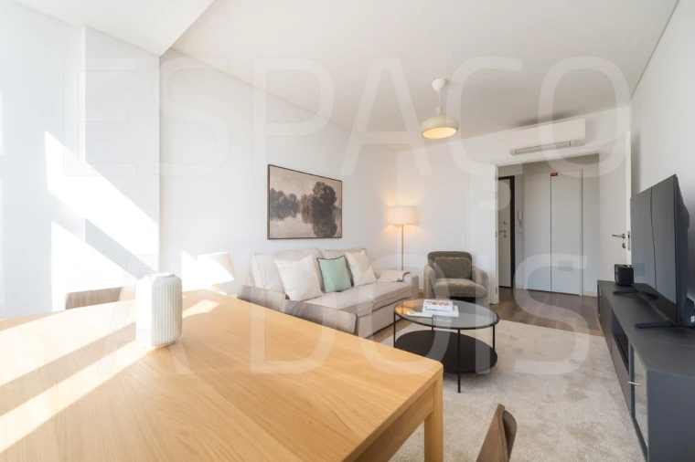 Apartamento T4 para Arrendamento em Arroios Foto 13