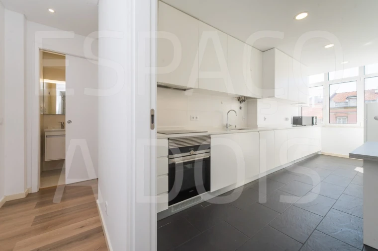 Apartamento T4 para Arrendamento em Arroios Foto 15