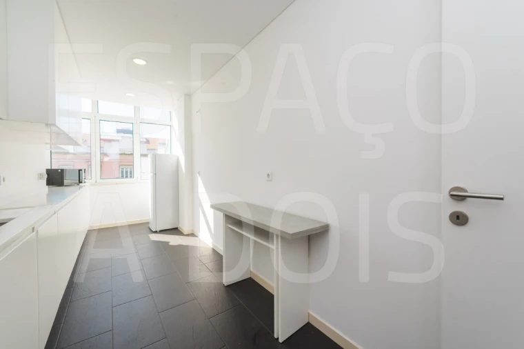 Apartamento T4 para Arrendamento em Arroios Foto 18