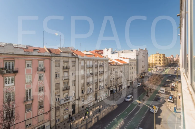 Apartamento T4 para Arrendamento em Arroios Foto 20