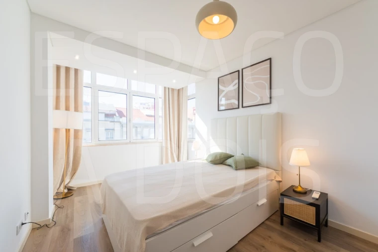 Apartamento T4 para Arrendamento em Arroios Foto 25